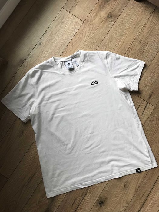 Koszulka Adidas Embroidered Superstar rozm. XL