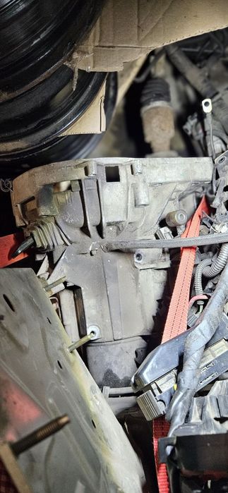 Б/у КПП коробка передач в сборе JH3057/ 8200653754