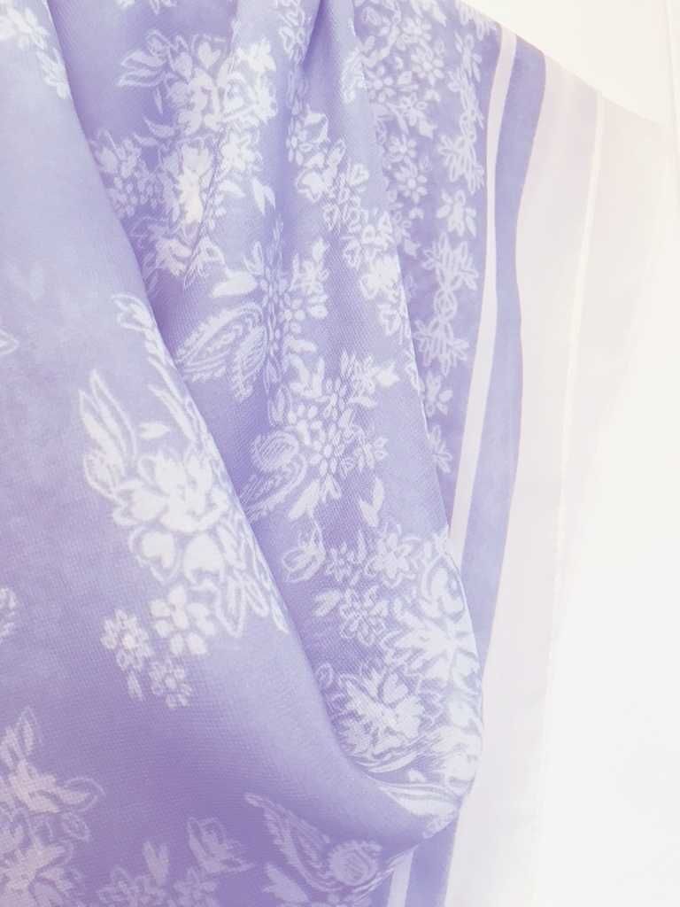 Błękitna chusta Calvin Klein pareo 90x90 cm