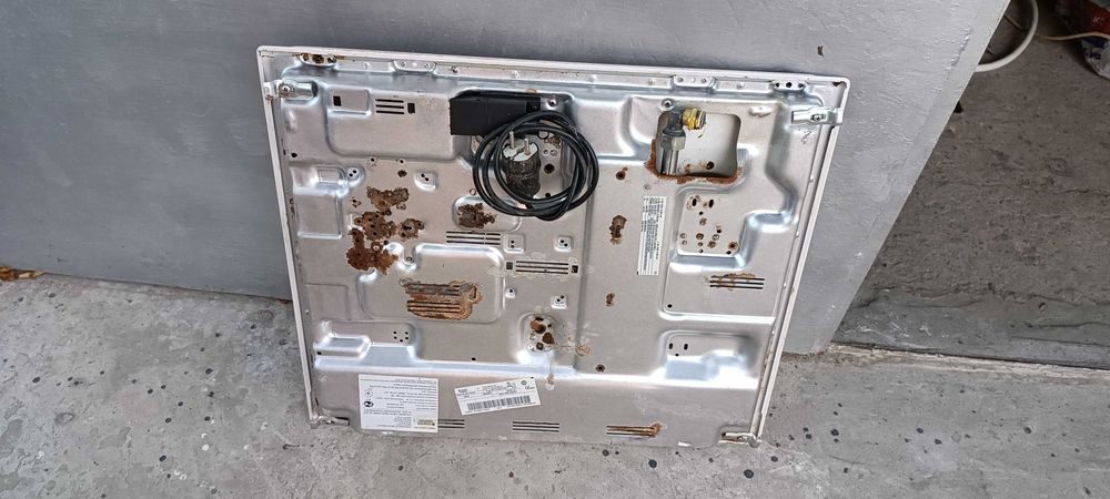 Газова поверхня Hotpoint Ariston на запчастини чи відновлення