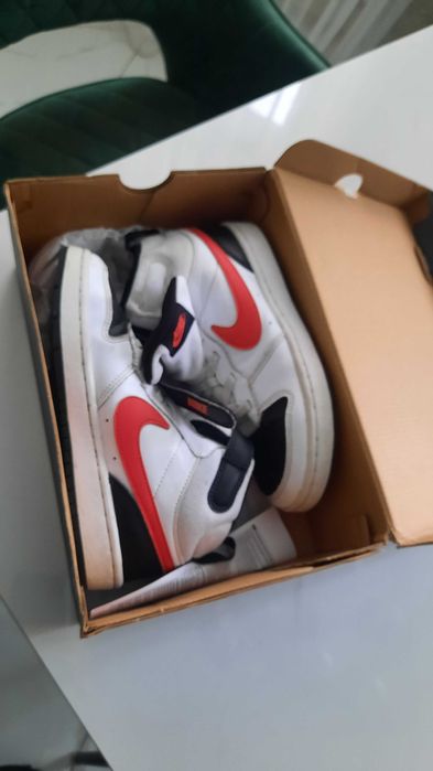 Кросівки дитячі Nike COURT BOROUGH MID 2 (TDV) червоно-чорно-білі