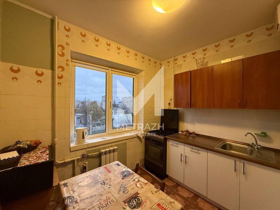 Продаж 2 кімн квартири по вул.Героїв Маріуполя 7