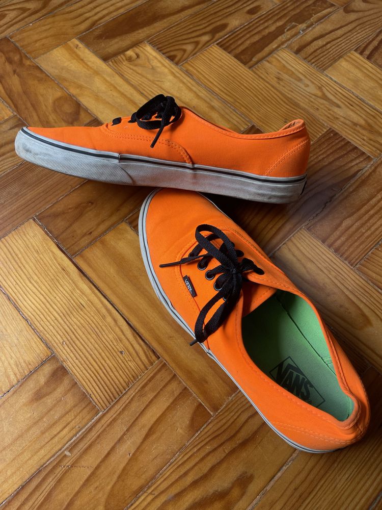 Tenis Vans 44 em otimo estado