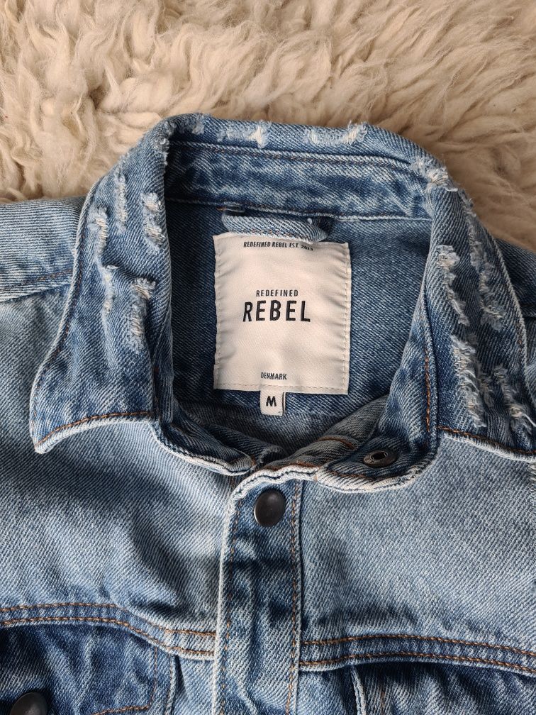 Jeansowa kurtka damska Redefined Rebel M dziury zatrzaski niebie