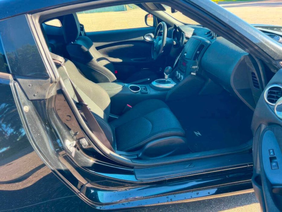 Nissan 370Z      2019