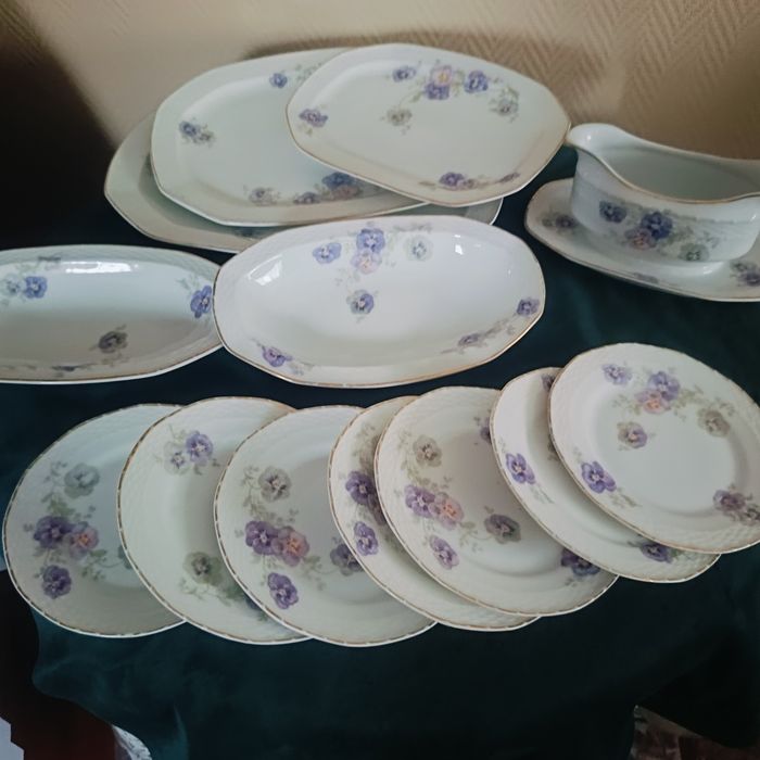 Serwis obiadowy  stary z porcelany