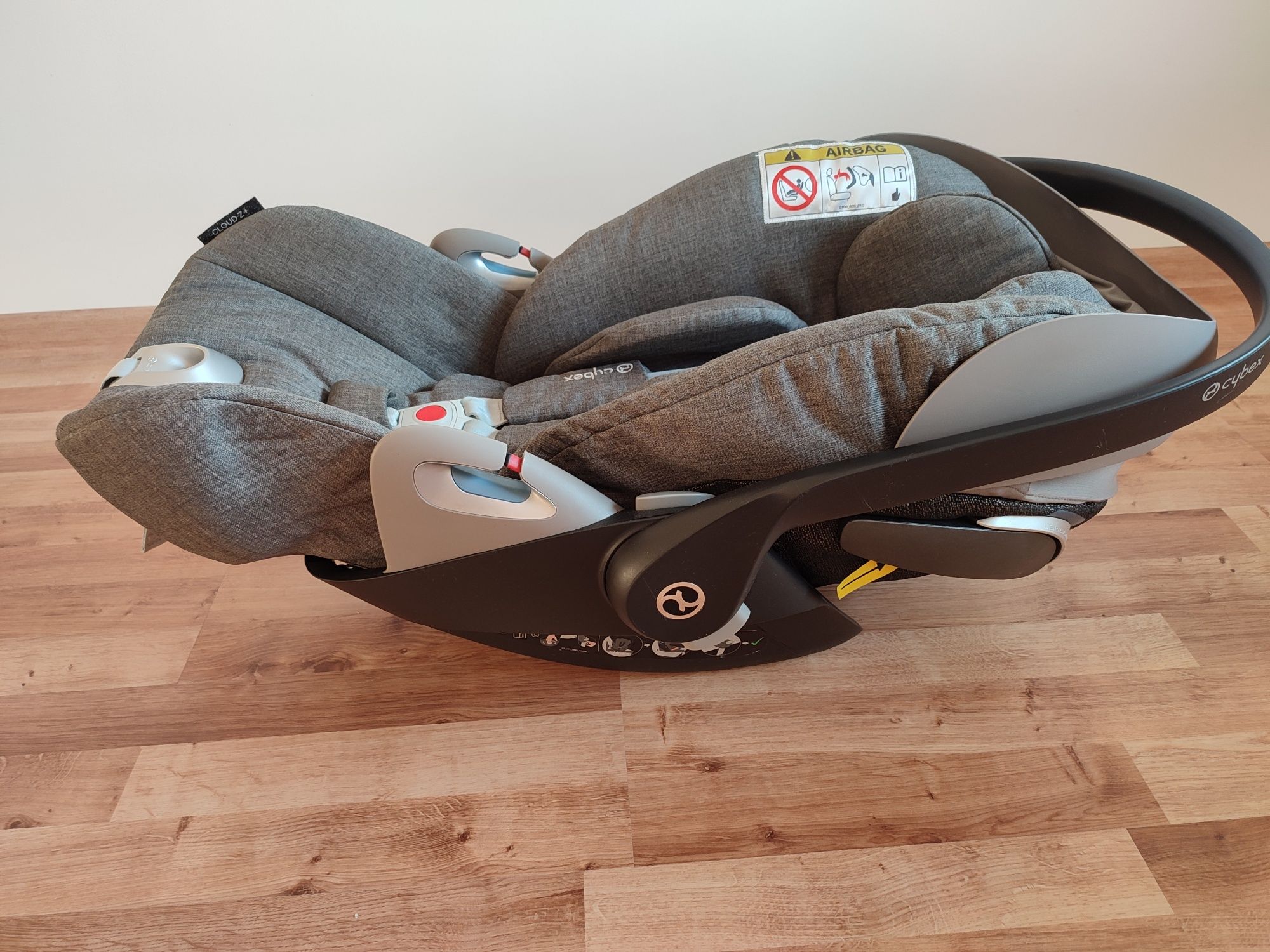 Fotelik Cybex Cloud Z I-Size+ lusterko obserwacyjne do samochodu