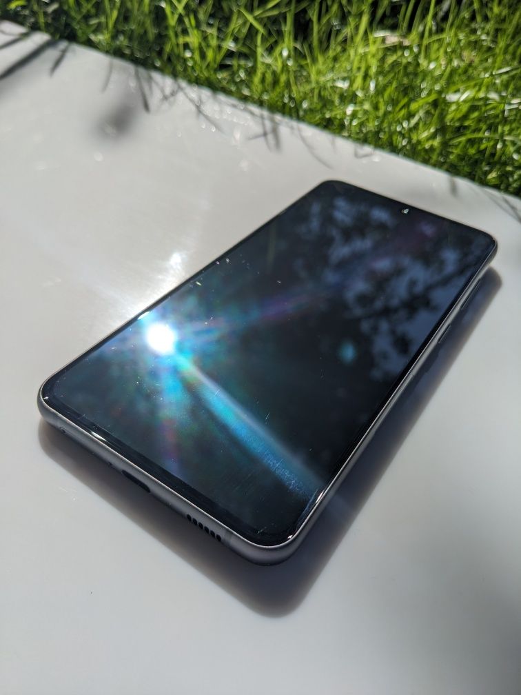 Samsung S21 FE 8/128