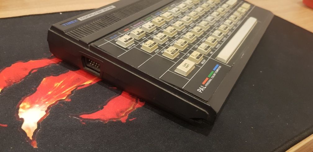 Timex Computer 2048 spectrum