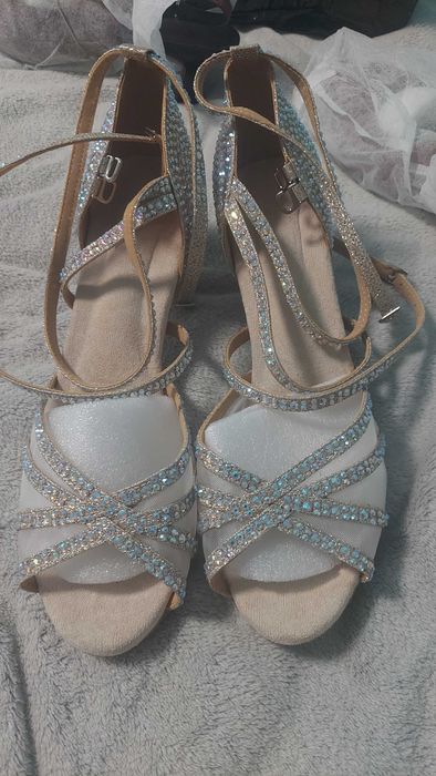 Buty do tańca latynoskiego