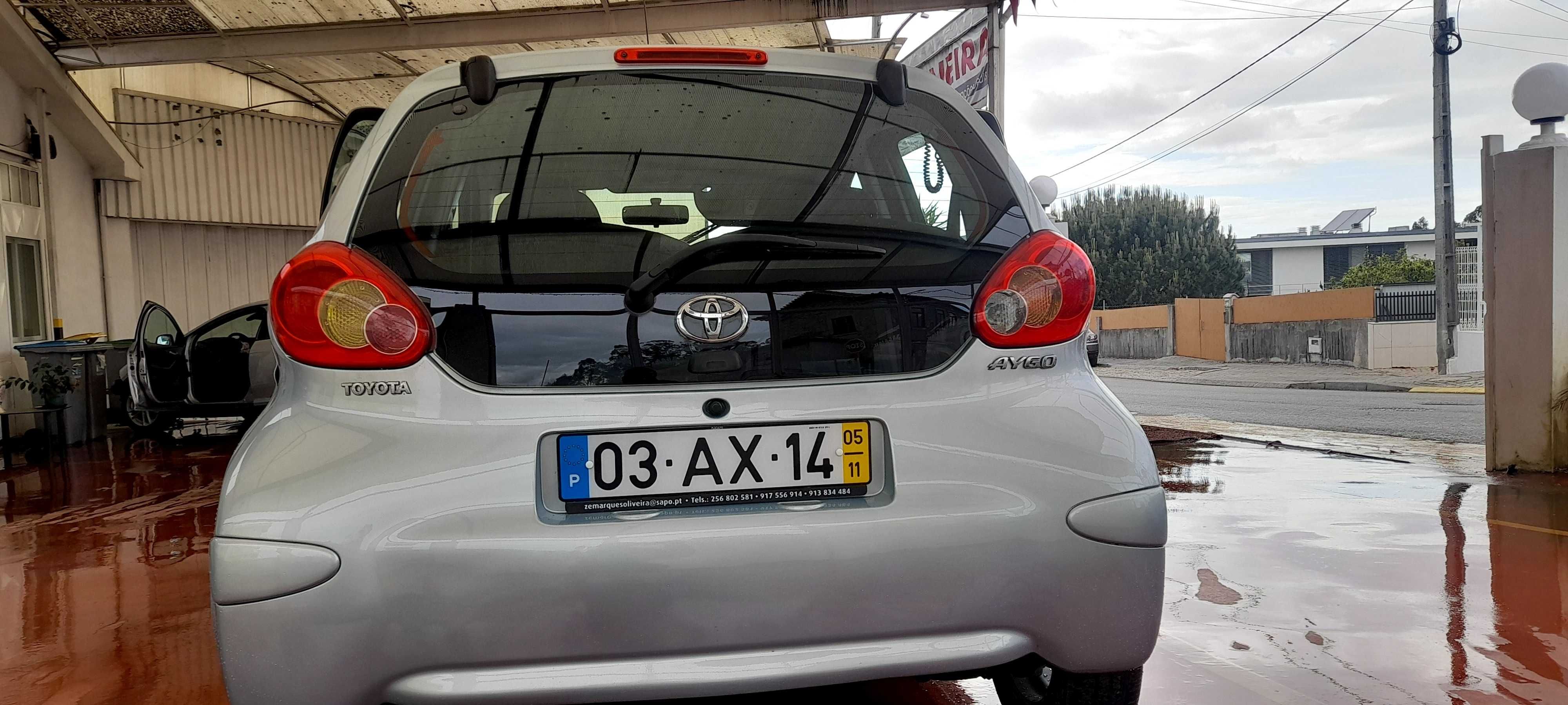 Toyota Aygo impecável com garantia