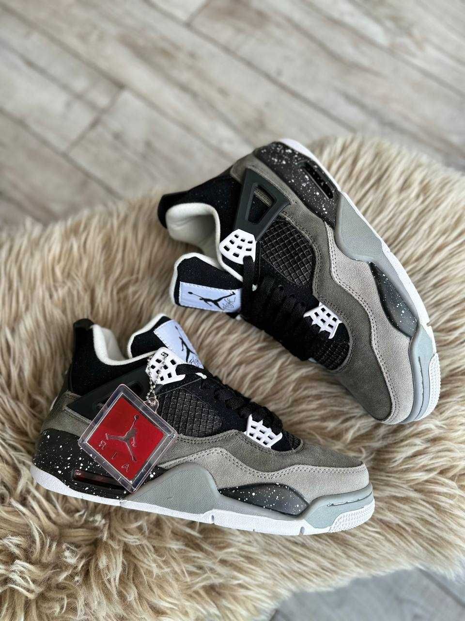 Кросівки чоловічі Nike Air Jordan 4 Retro Stelth