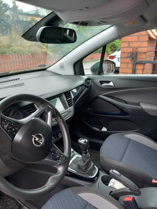 Opel Crosland X, biały