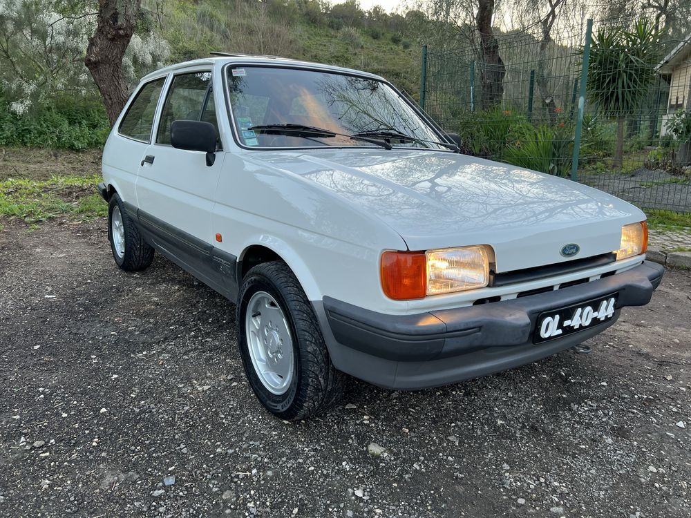 Ford fiesta ghia sem garantia