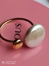 Złoto pierścionek 18k z dużą perłą, Tous.