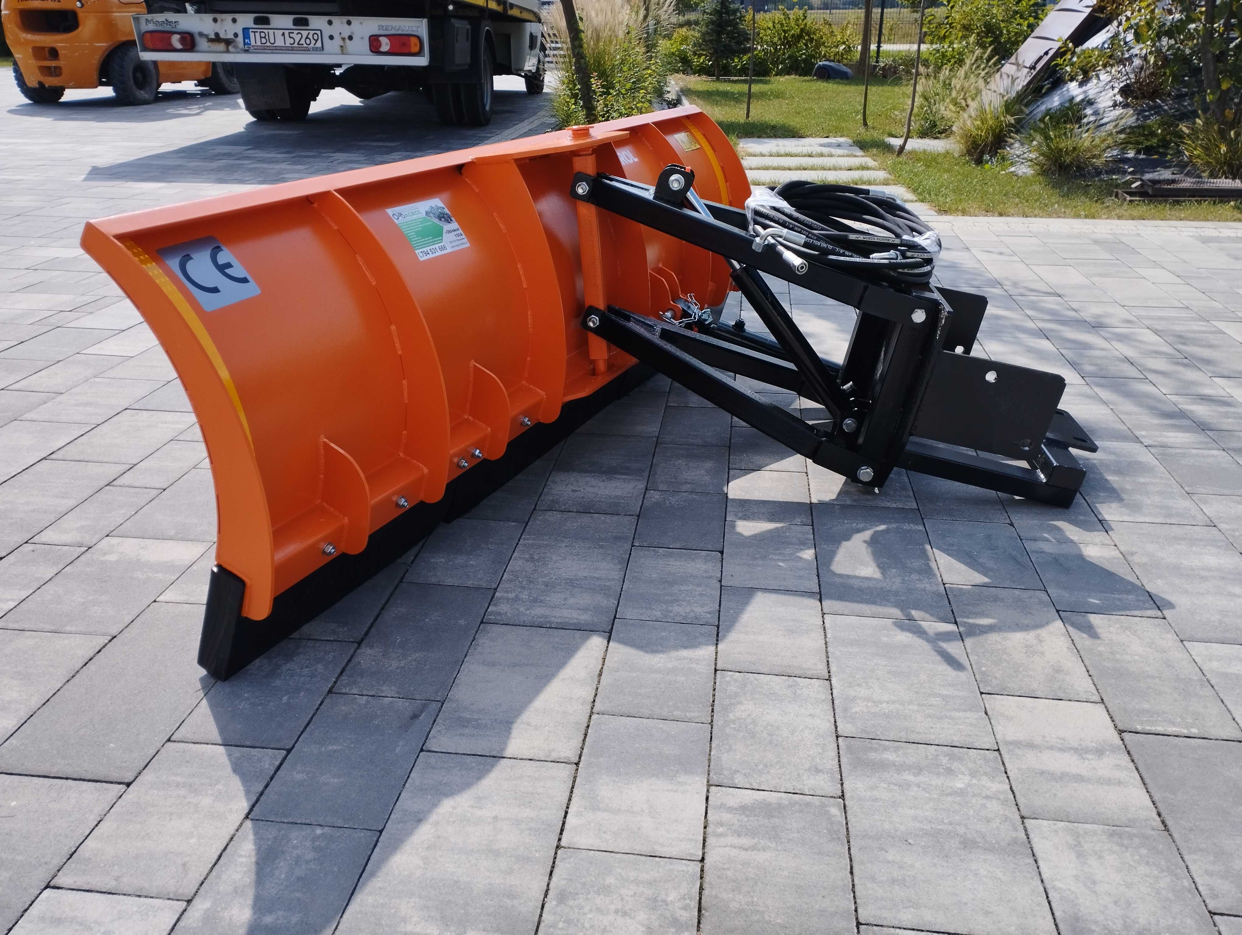 Pług Do Śniegu Spych do Traktora MF 255 Hydraulika Gwarancja Wysyłka