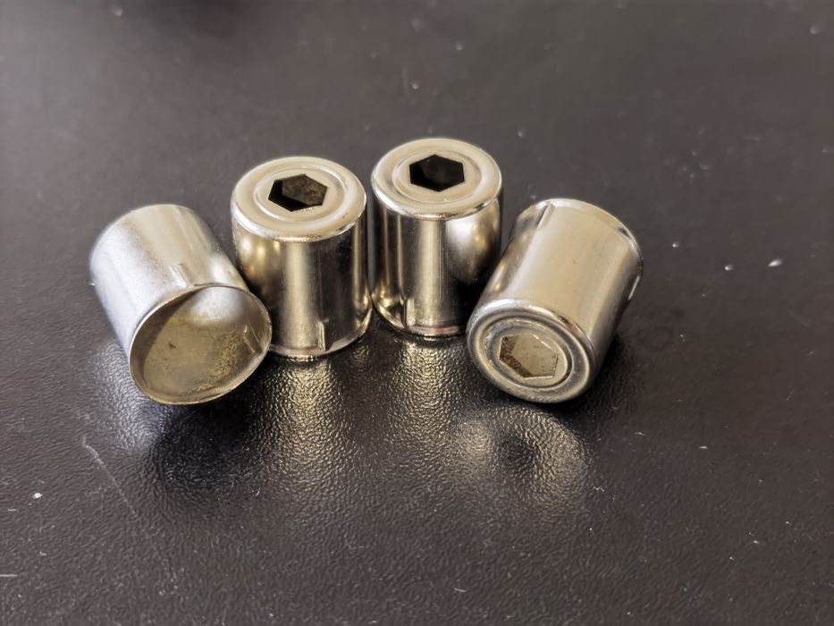 Części do mikrofali osłona zakładka końcówka magnetronowa