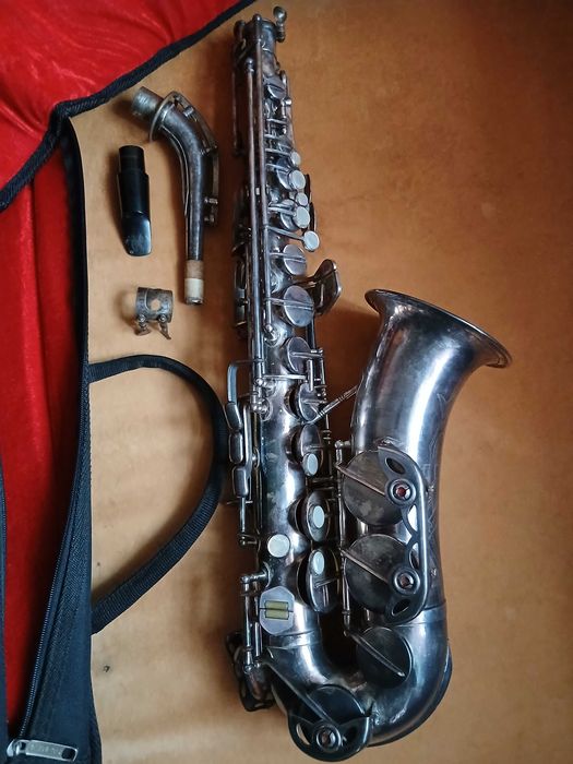 Саксофон альт Amati Classic deluxe