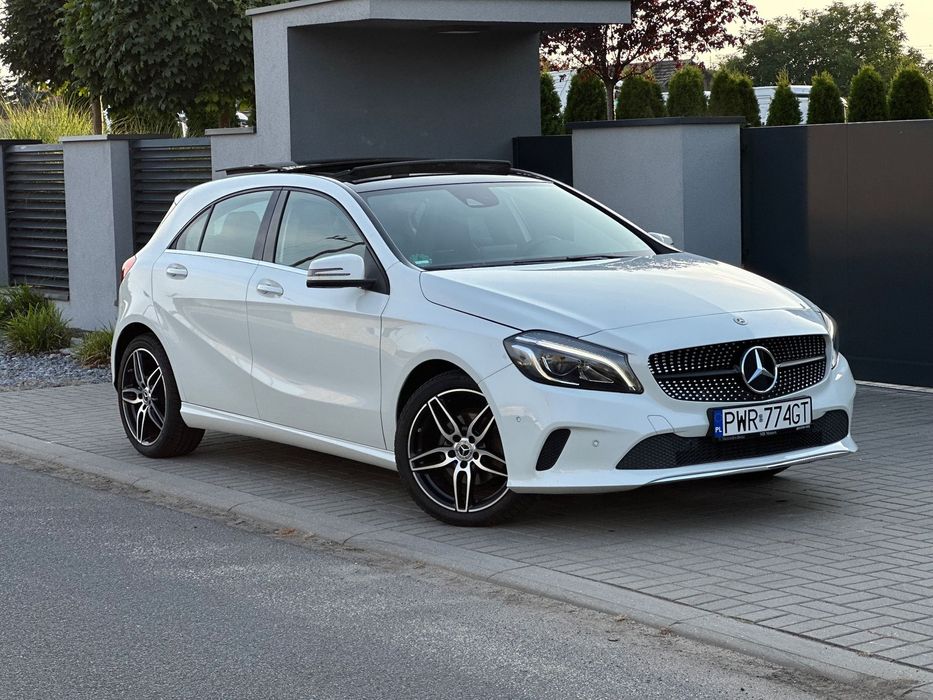 Mercedes-Benz Klasa A 1.6 benz 122KM tylko 65 tys km Urban Panorama Alu Zarejestrowana