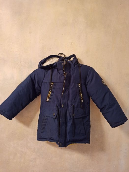 Курточка зима 110р.
