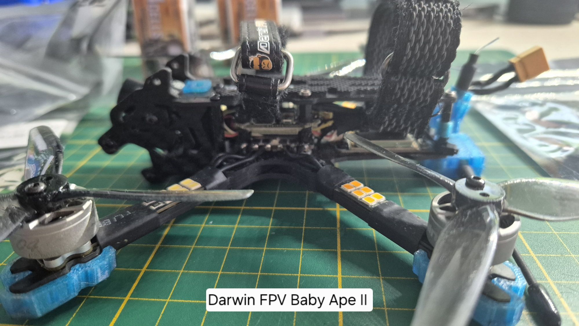 Dron FPV Darwin FPV Baby Ape II