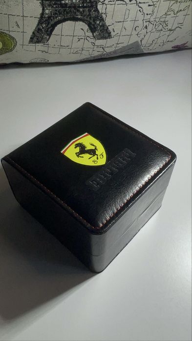 Годинник Ferrari