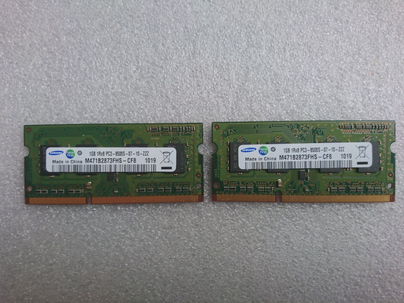 Продам оперативную память Samsung So-Dimm DDR3 1Gb