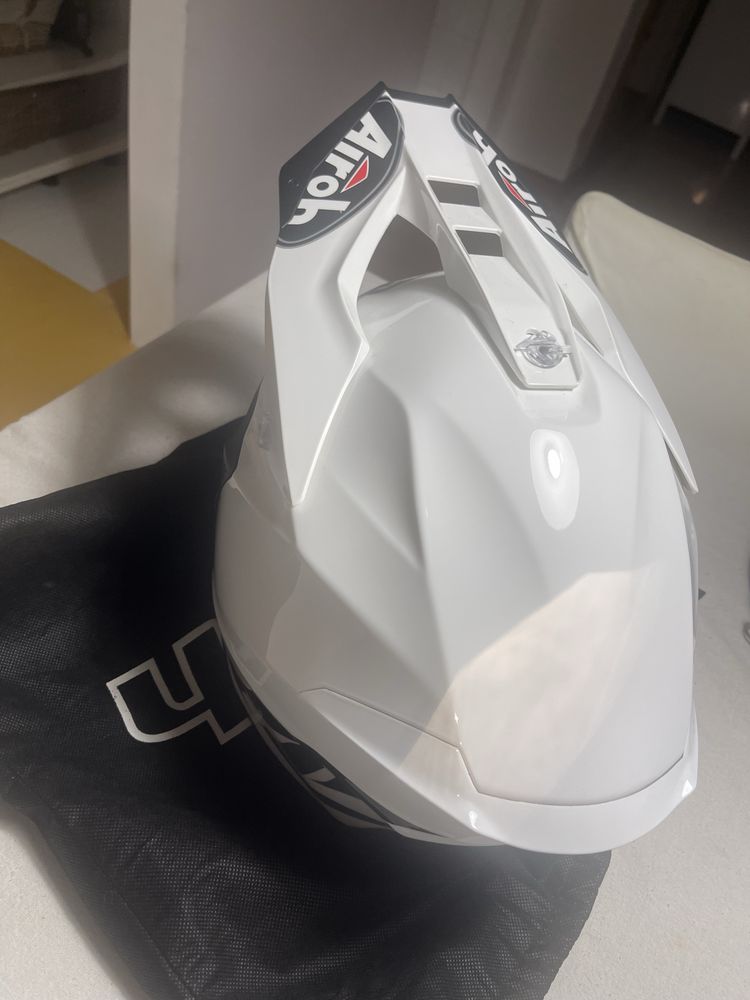 Capacete airoh XL