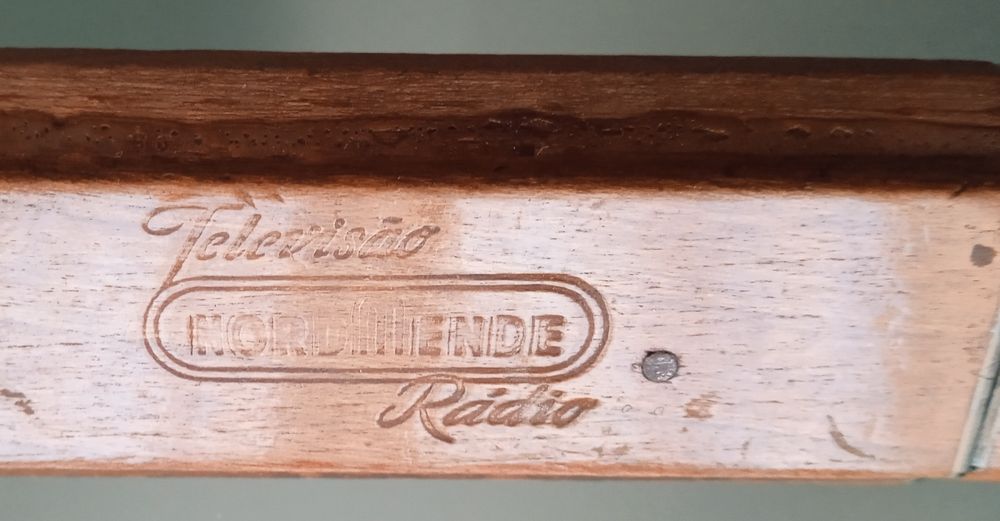 Raro abre cartas publicidade NordMende Televisão e Rádio