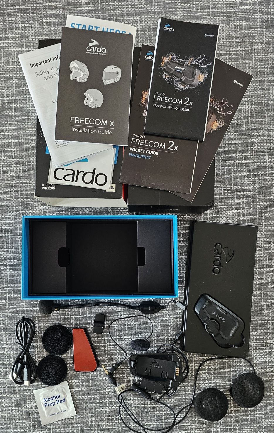 Interkom motocyklowy Cardo freecom 2xWitam, 
sprzedam swoj interkom mo