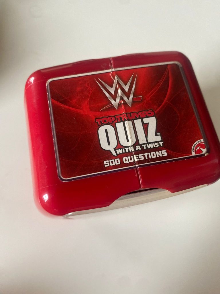 Quiz WWE (Jogo interativo de perguntas e respostas)