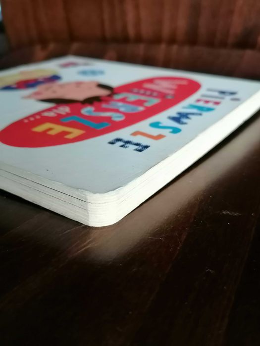 Pierwsze wiersze - wspaniale zilustrowana dla maluchów