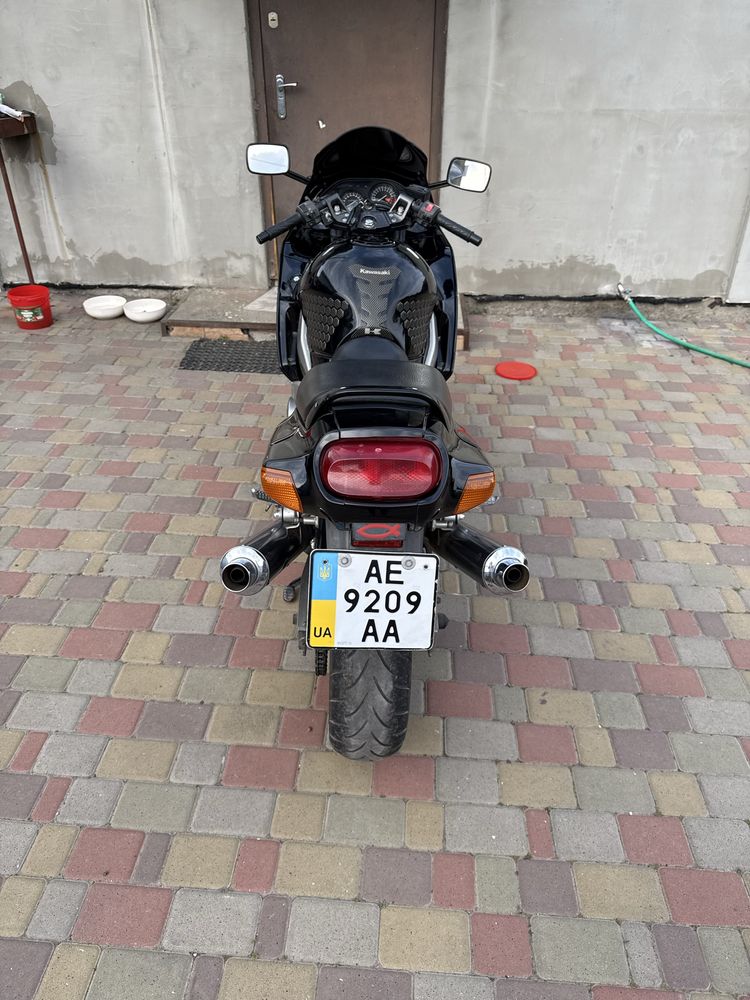 Kawasaki zzr 600 2001 рік 2-ге покоління по т.п.
