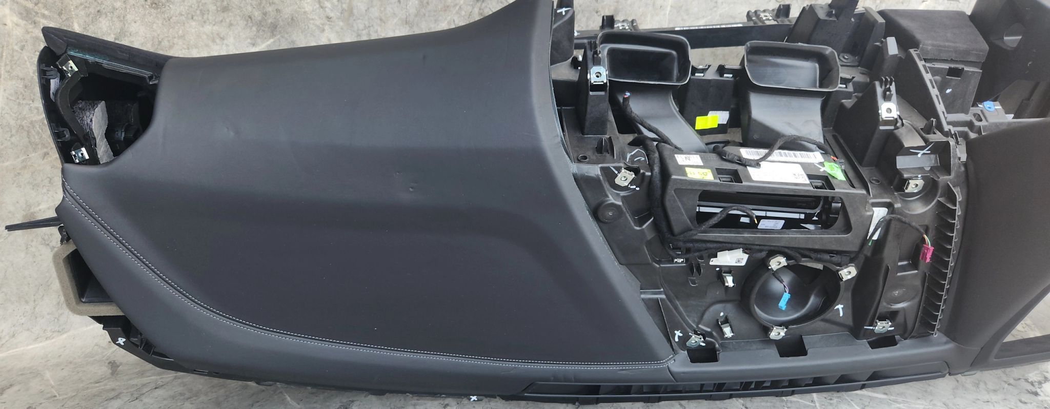 DESKA ROZDZIELCZA KOKPIT BMW G14 G15 G16 CZARNA SKÓRA ALCANTARA