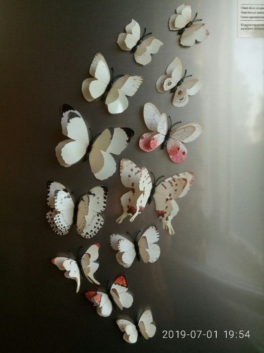 Наклейки бабочки 3D на стену декоративные объемные стикеры для декора