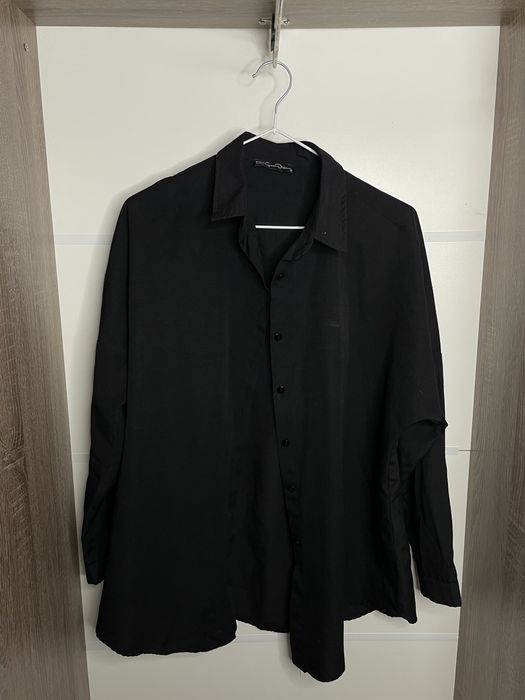 Стильна сорочка в чорному кольорі
