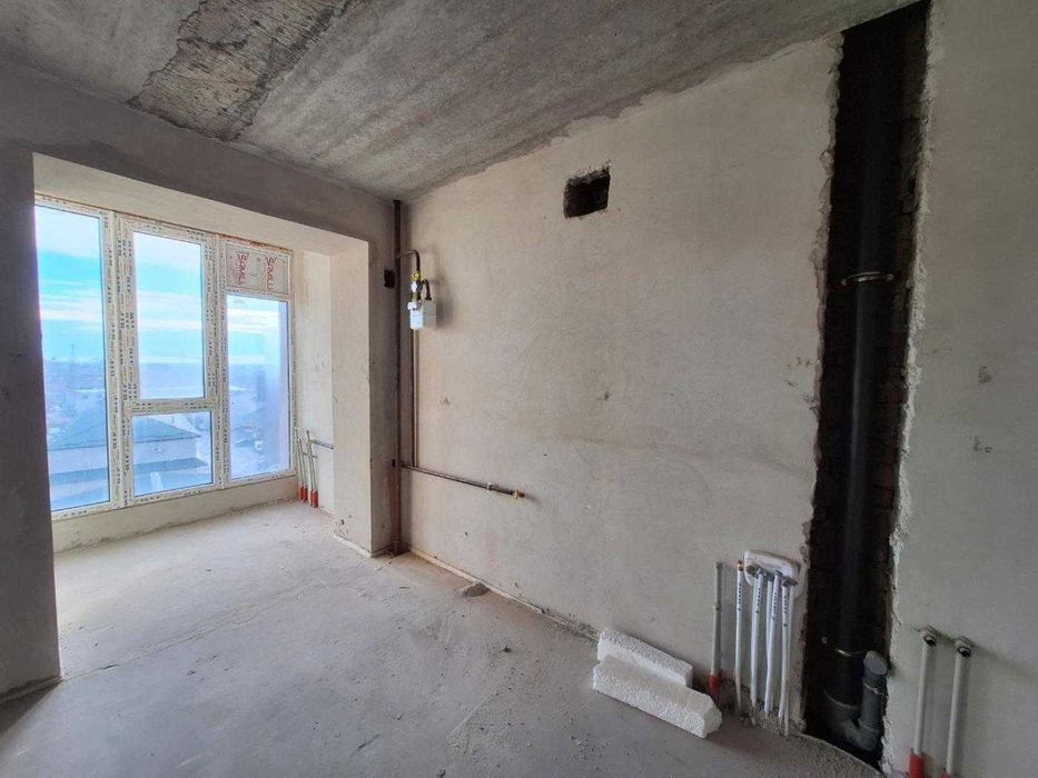 Продаж 1-кімнатної зданої квартири біля парку (сирець з наповненням)