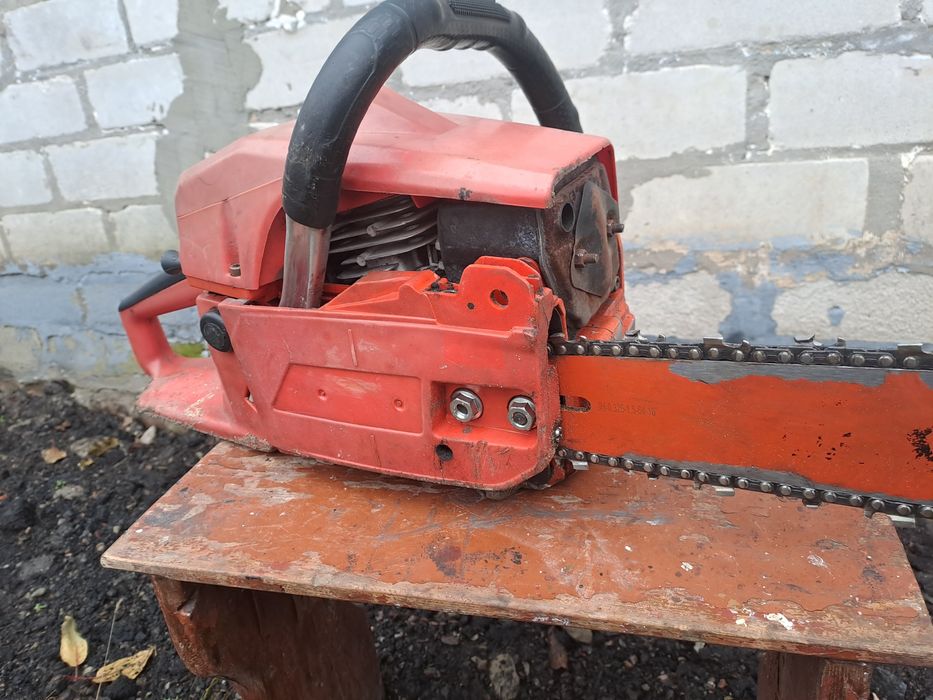 Продам бензопилу