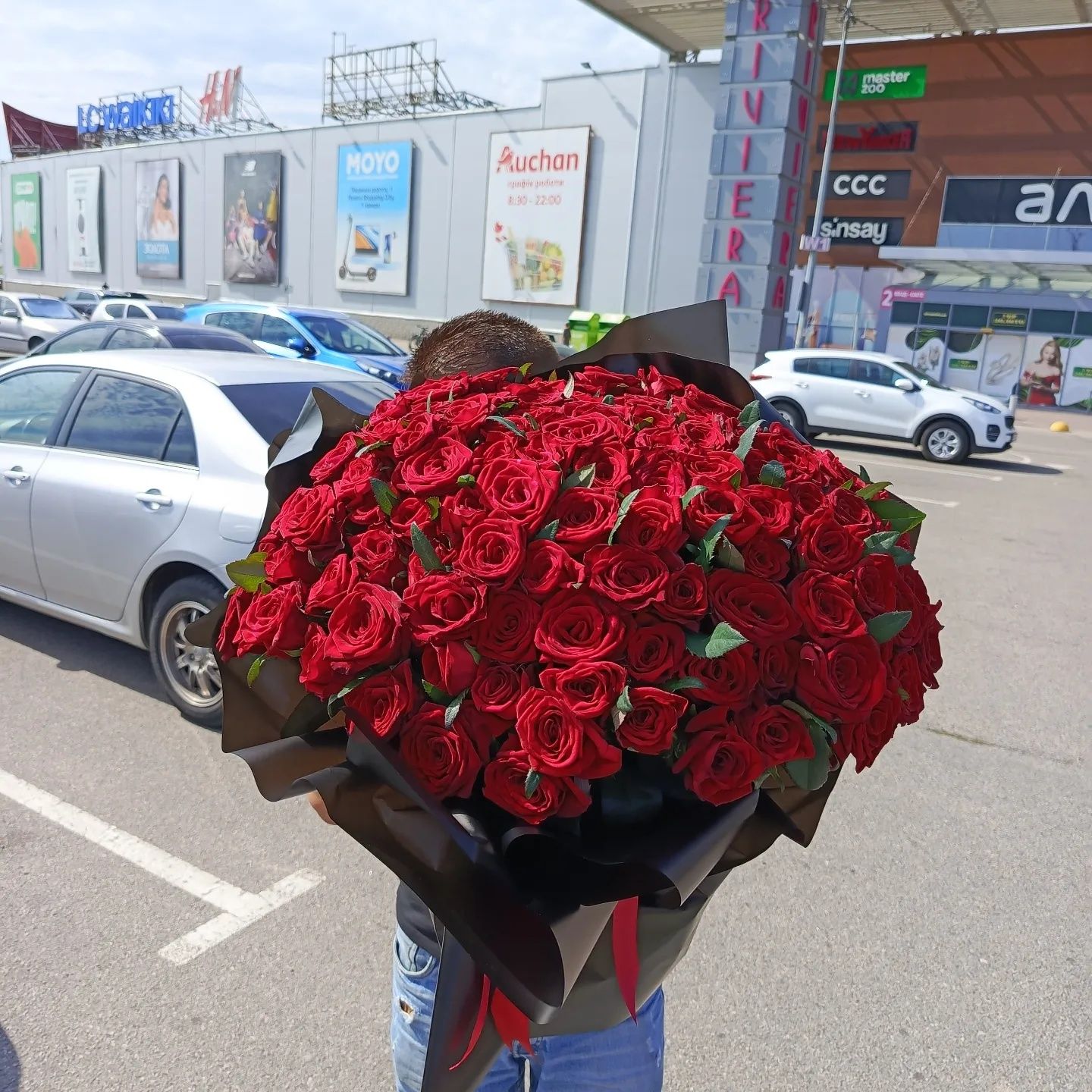 Замовлення букету троянд 51, 101, 201, 301 шт за оптовими цінами