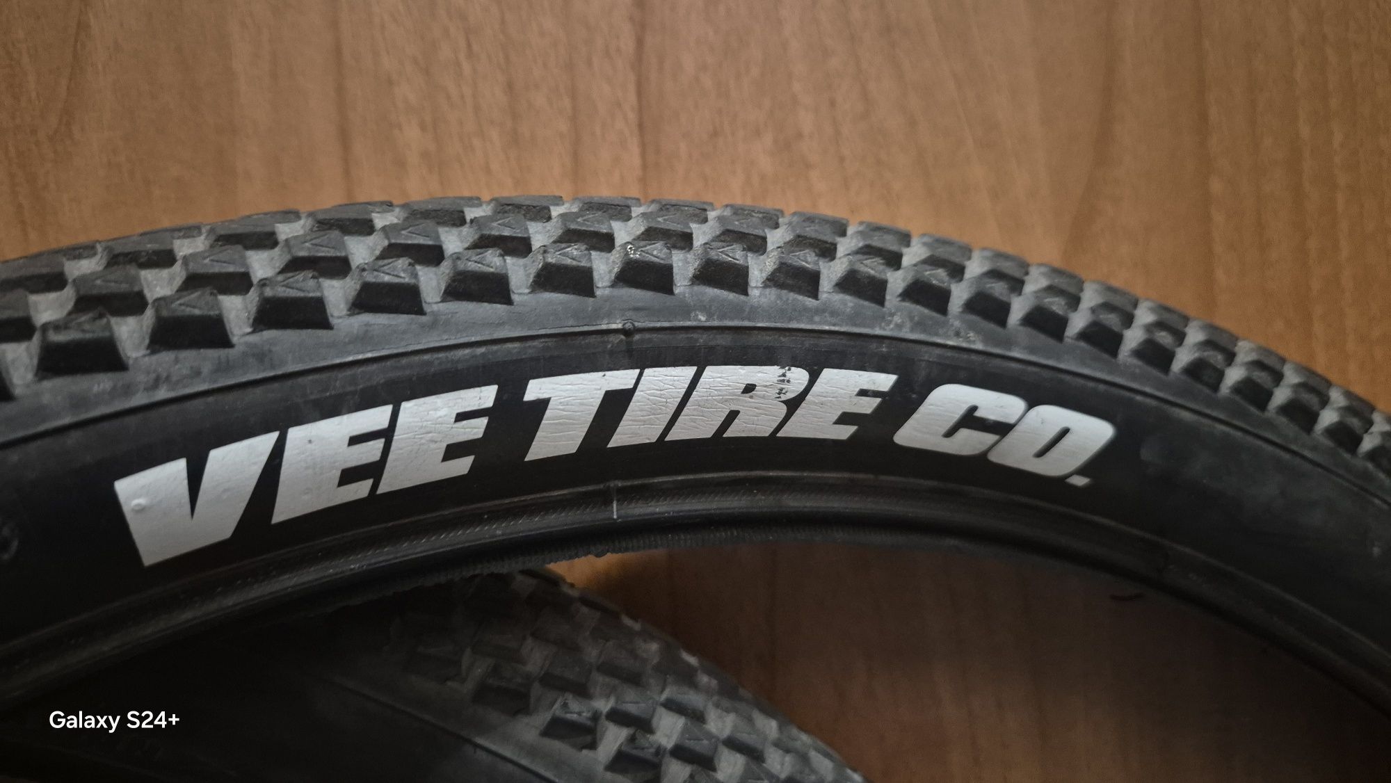 Opony MTB Dirt 26x2.25 Vee Tire Co XCV 2 sztuki