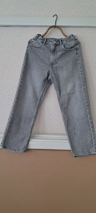 Продам джинсы весна-осень