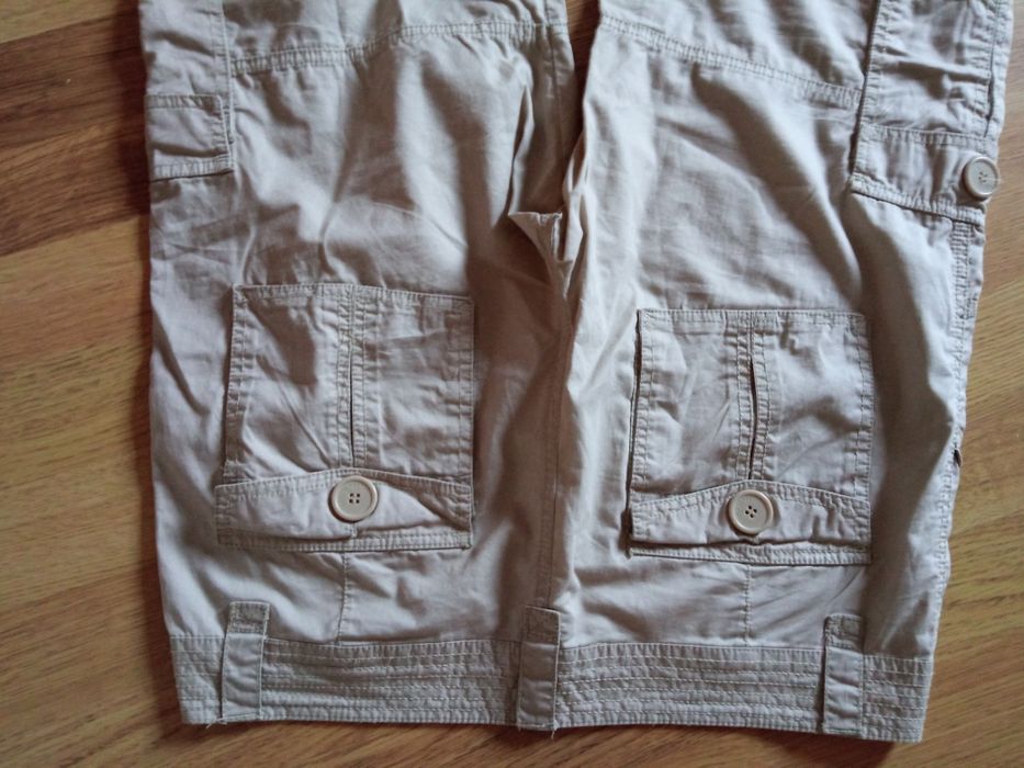 Beżowe spodnie 3/4 rozmiar L, dużo kieszeni