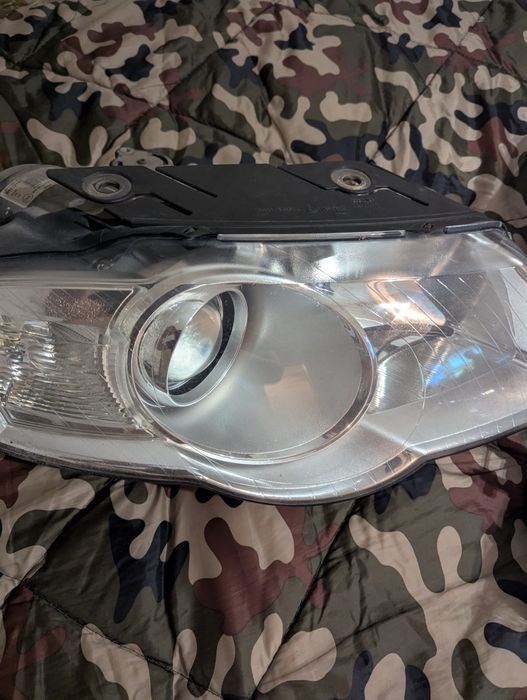 Фари Passat B6 ( valeo )  комплект