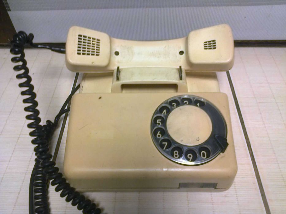 Telefony stacjonarne tarczowy .alarmowy Telkom 70/80