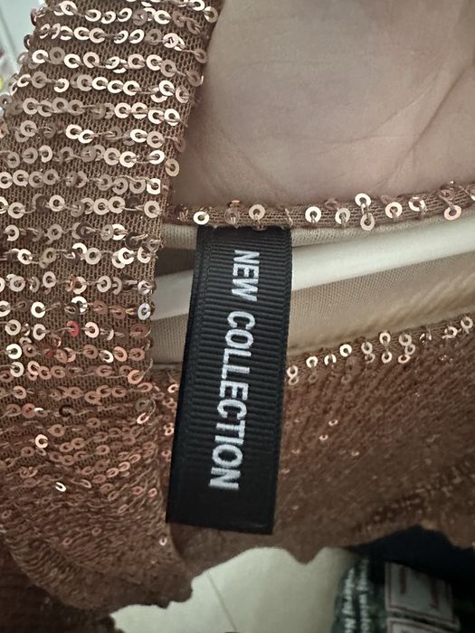 Sukienka zlota cekinowa