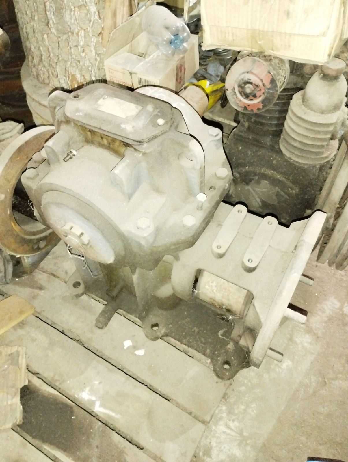Редуктор червячний, угловий не Ч-160, авто лифта угловой 1:50