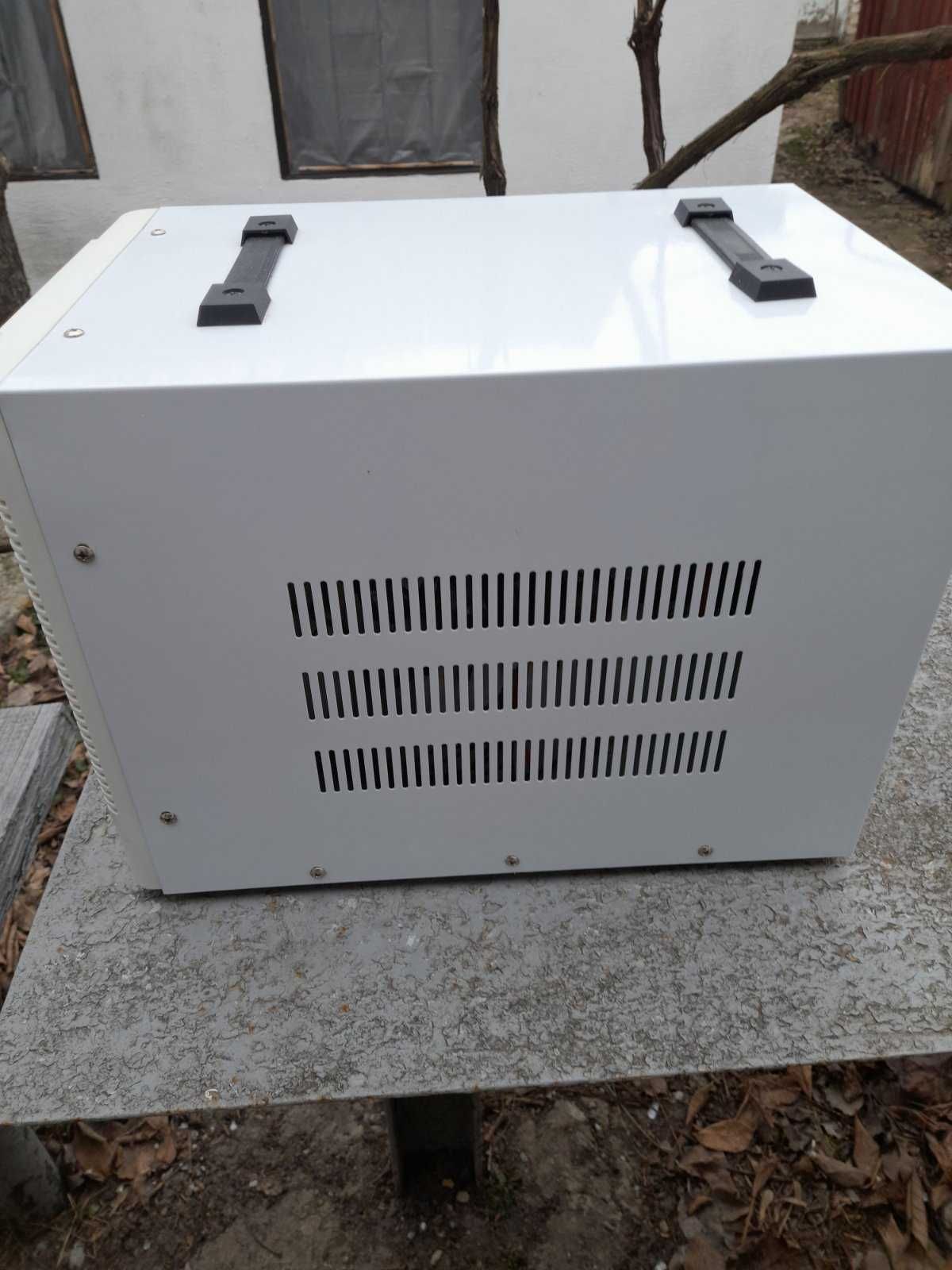 Стабилизатор напряжения Forte TDR-10000VA
