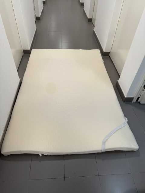 Colchao fino de borracha 1,3 m X 2.01 m