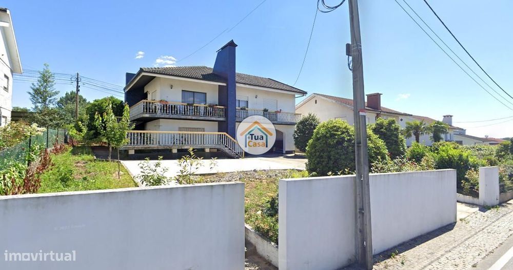 Moradia individual em Sendim, Felgueiras, inserida num lote de 600m2 c