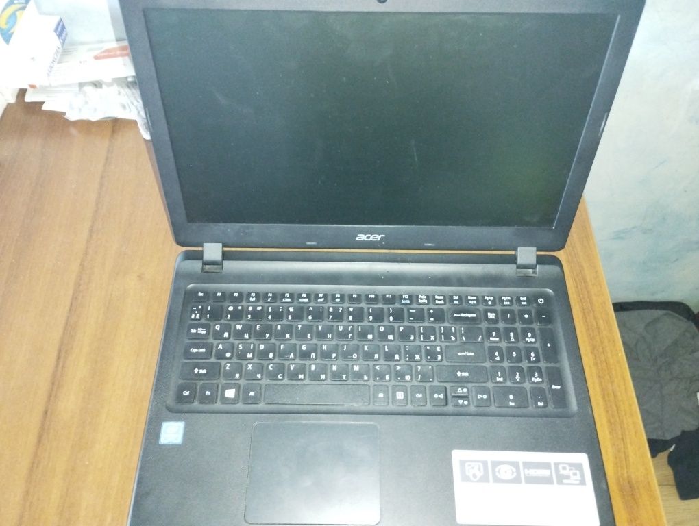 Ноутбук ACER aspire ES15